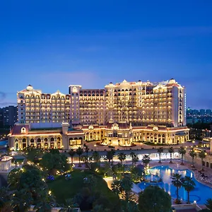5* Hotel Radisson Blu Forest Manor Hongqiao - Near Necc